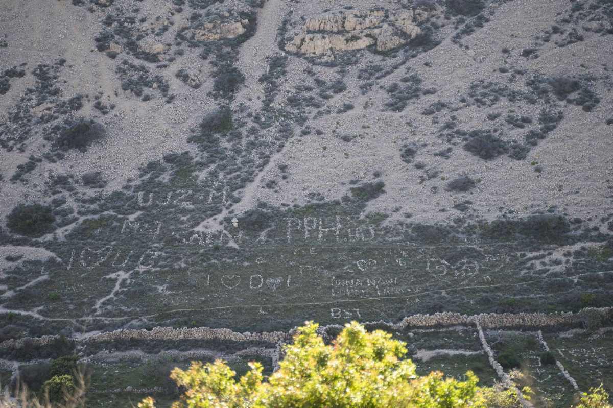 Hidden Messages in the Stone Hidden Messages in the Stone