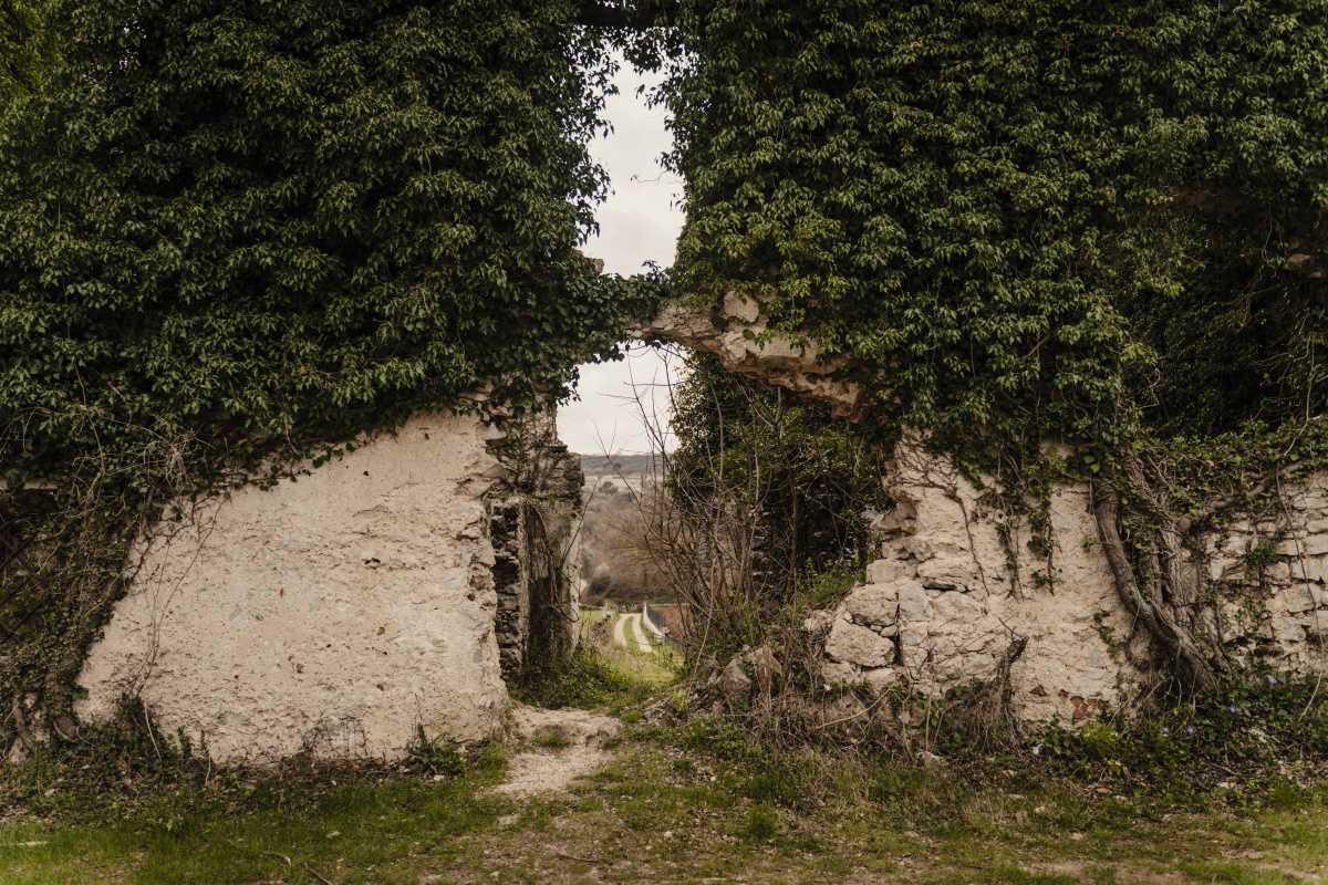 Kaštel Salatić – Hidden Stone Landmark near Vrh Kaštel Salatić – Hidden Stone Landmark near Vrh