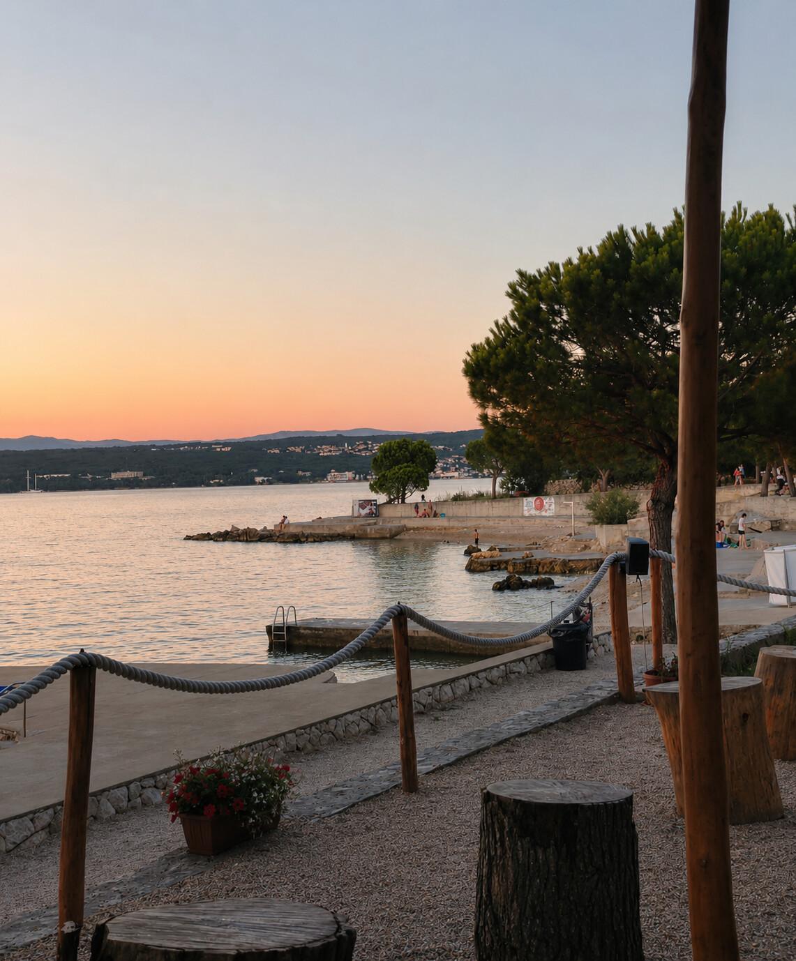 Uhić Beach Krk (Njivice) Uhić Beach Krk (Njivice)