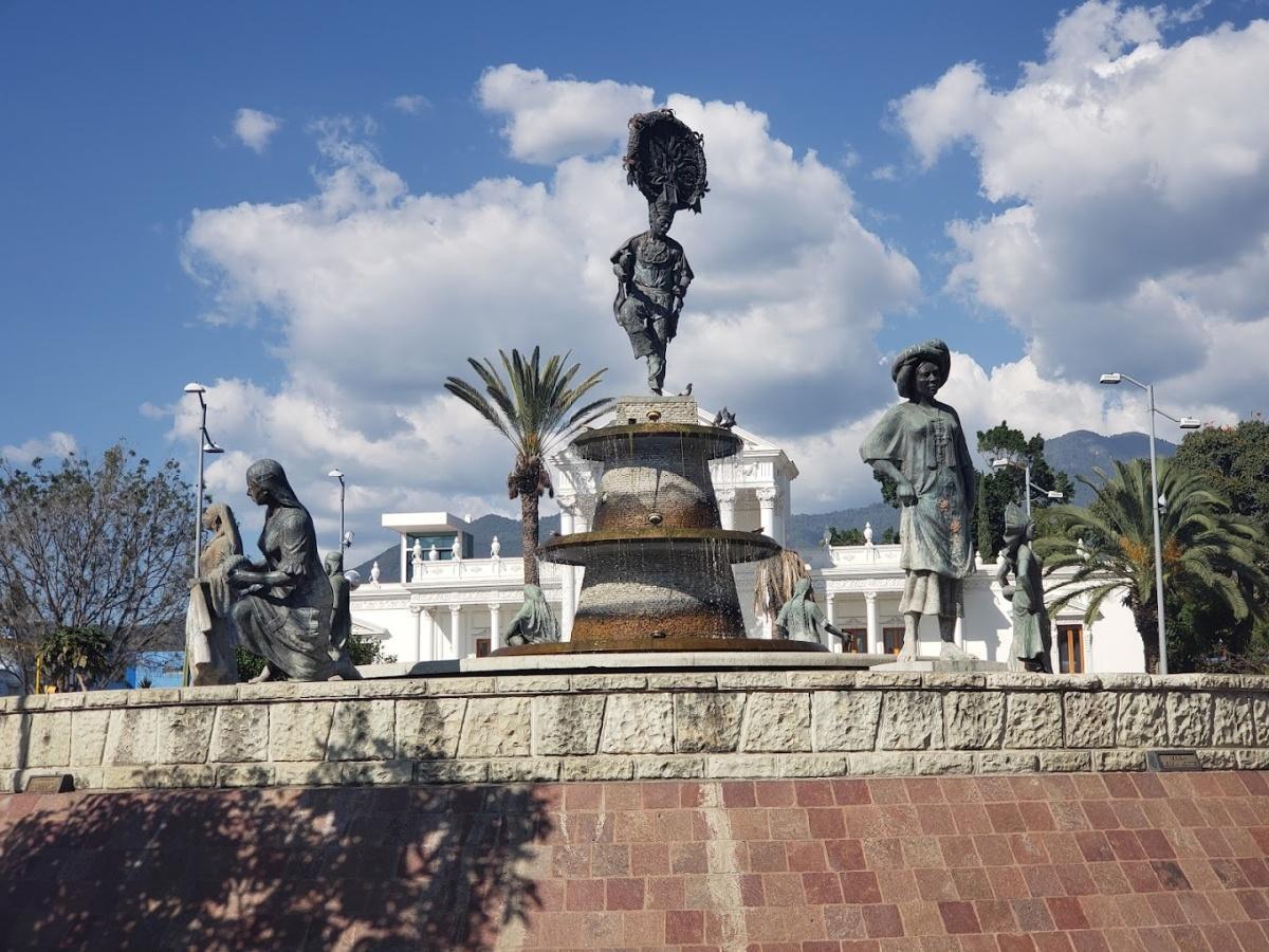 Fuente de las 8 Regiones Fuente de las 8 Regiones