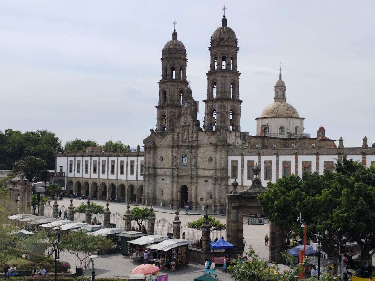 Basílica de Nuestra Señora de Zapopan Basílica de Nuestra Señora de Zapopan