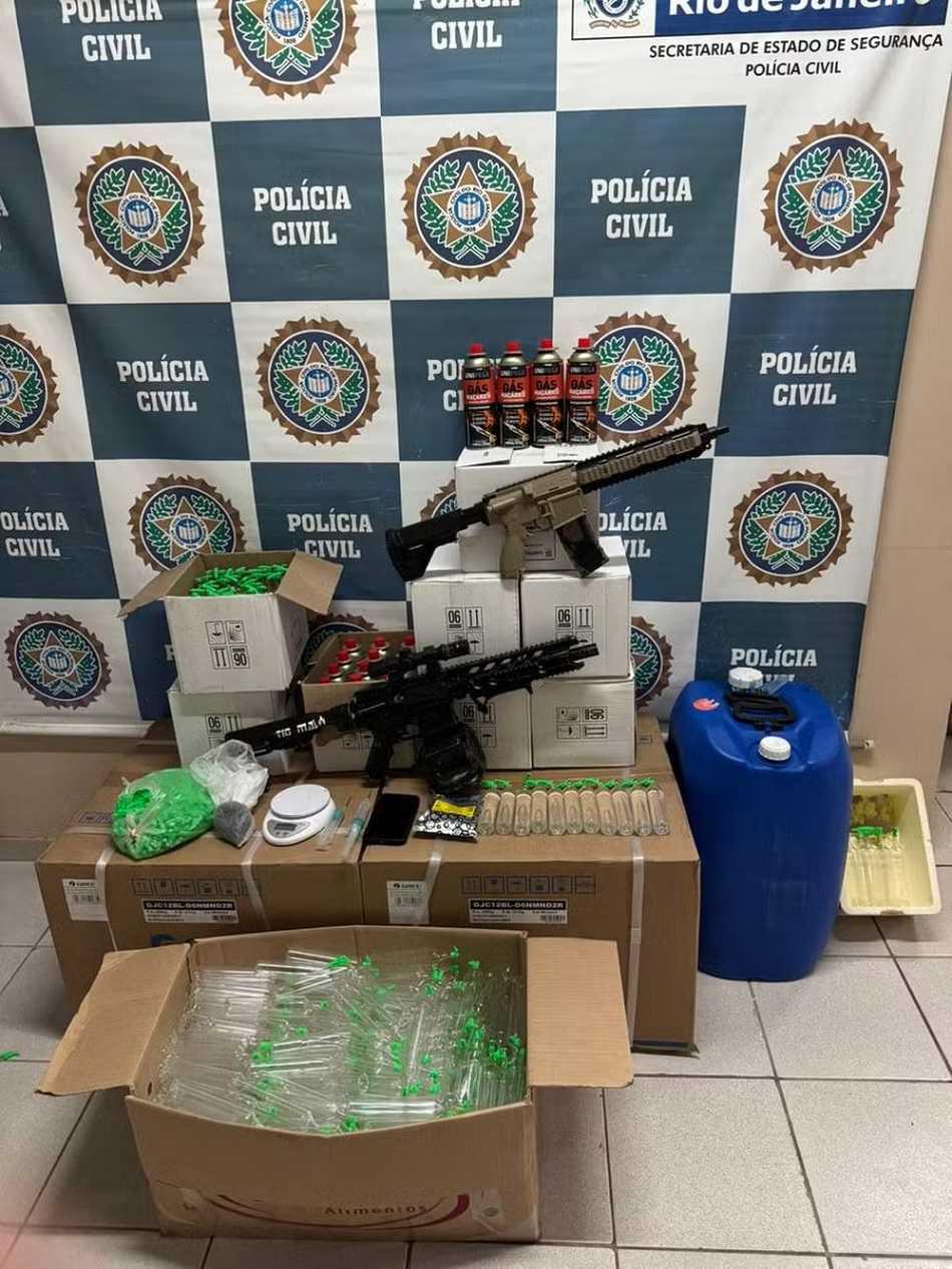 Polícia desmantela laboratório de 'Black Lança' que era vendido na Baixada 