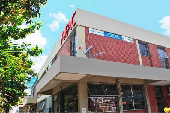 Niterói ganha atendimento especializado para idosos com demência e perda de memória