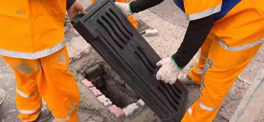 Prefeitura do Rio inicia troca de tampas e grelhas de bueiros para conter furtos