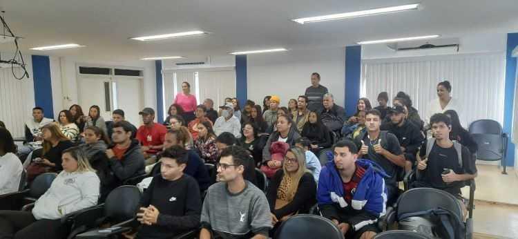 Palestra na Faetec de Rio das Ostras conscientiza sobre Saúde Mental