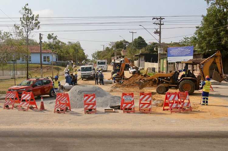 Governo do Estado dá início às obras de drenagem, pavimentação e iluminação em bairro de Búzios