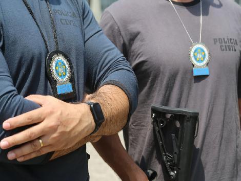 Polícia Civil deflagra operação contra o narcotráfico e prende liderança de facção em Santo Antônio de Pádua