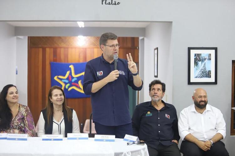 Carteira Nacional é entregue a mais de 100 artesãos de Rio das Ostras