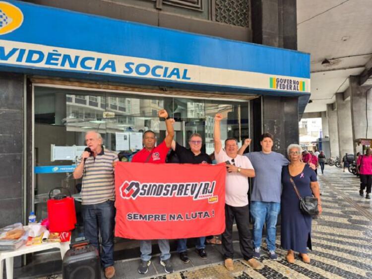 Protesto em Niterói alerta que reforma administrativa vai prejudicar serviços públicos e população