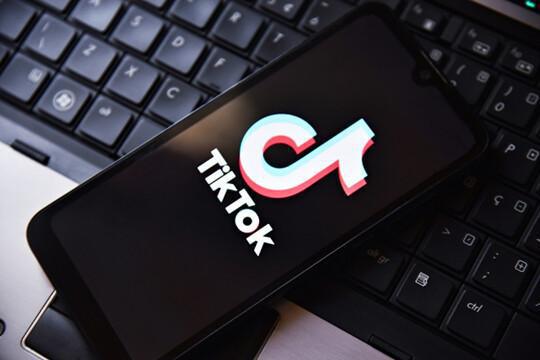 Tribunal da Nigéria ordena celebridades do TikTok a se casarem após vídeo ‘indecente’ Tribunal da Nigéria ordena celebridades do TikTok a se casarem após vídeo ‘indecente’