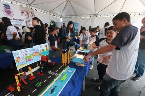 Mostra de Robótica, em Campos, apresenta projetos estudantis focados em sustentabilidade