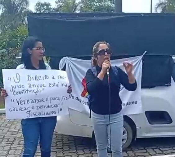 O silêncio do poder diante do grito dos servidores de Rio das Ostras