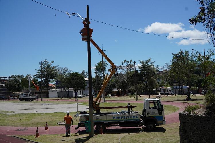 Prefeitura de São Gonçalo realiza trabalhos de iluminação e conservação no Colubandê Prefeitura de São Gonçalo realiza trabalhos de iluminação e conservação no Colubandê