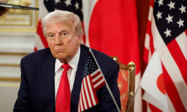 Donald Trump comemora recordes econômicos, promete endurecer fronteiras e ataca democratas