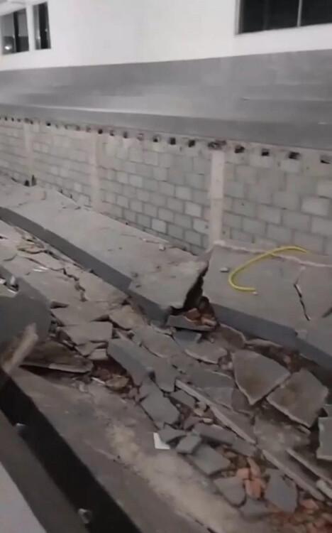 Parte de arquibancada desaba em templo da Assembleia de Deus em Araruama