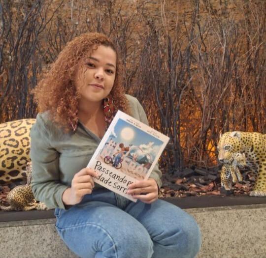 Niteroiense Amanda Almeida promove workshop para novos escritores Niteroiense Amanda Almeida promove workshop para novos escritores