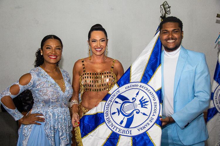 Rumo ao desfile de 2026, Acadêmicos de Niterói abre temporada de ensaios de rua na Amaral Peixoto neste domingo, 09