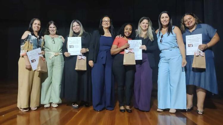 Prefeitura de São Pedro da Aldeia cria prêmio da valorização à docência em homenagem à Sheila Atalla Prefeitura de São Pedro da Aldeia cria prêmio da valorização à docência em homenagem à Sheila Atalla