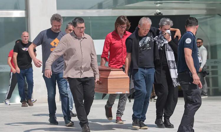 Familiares, amigos e políticos se despedem de Paulo Frateschi na Alesp Familiares, amigos e políticos se despedem de Paulo Frateschi na Alesp