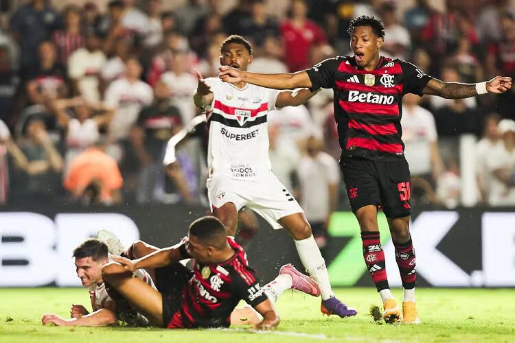 Flamengo endurece regras e cobra mais disciplina