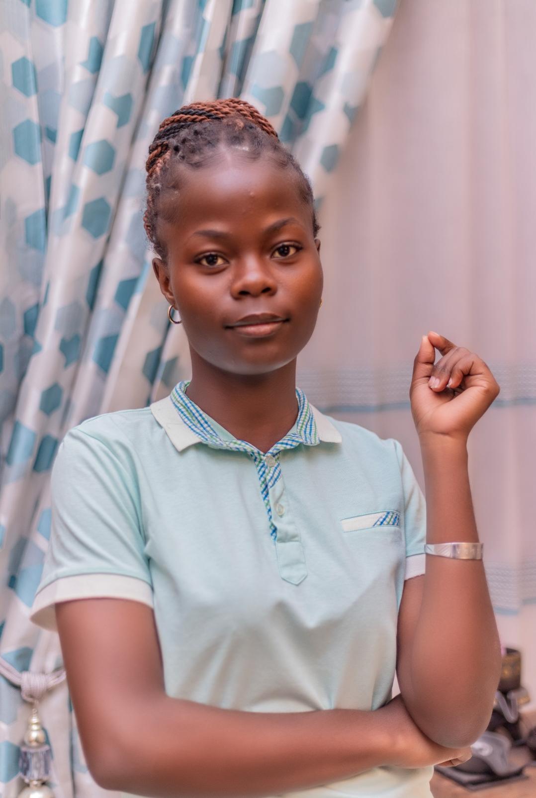 Qui est Stella BAMOKILA ?