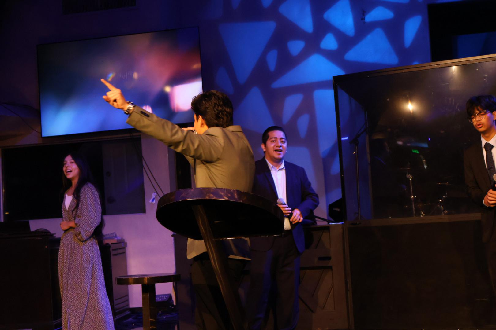 40CBA5EA-B883-46C5-A2B5-376F50962178