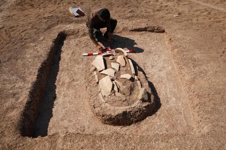 جفاف العراق يكشف عن أسرار مدفونة منذ آلاف السنين جفاف العراق يكشف عن أسرار مدفونة منذ آلاف السنين