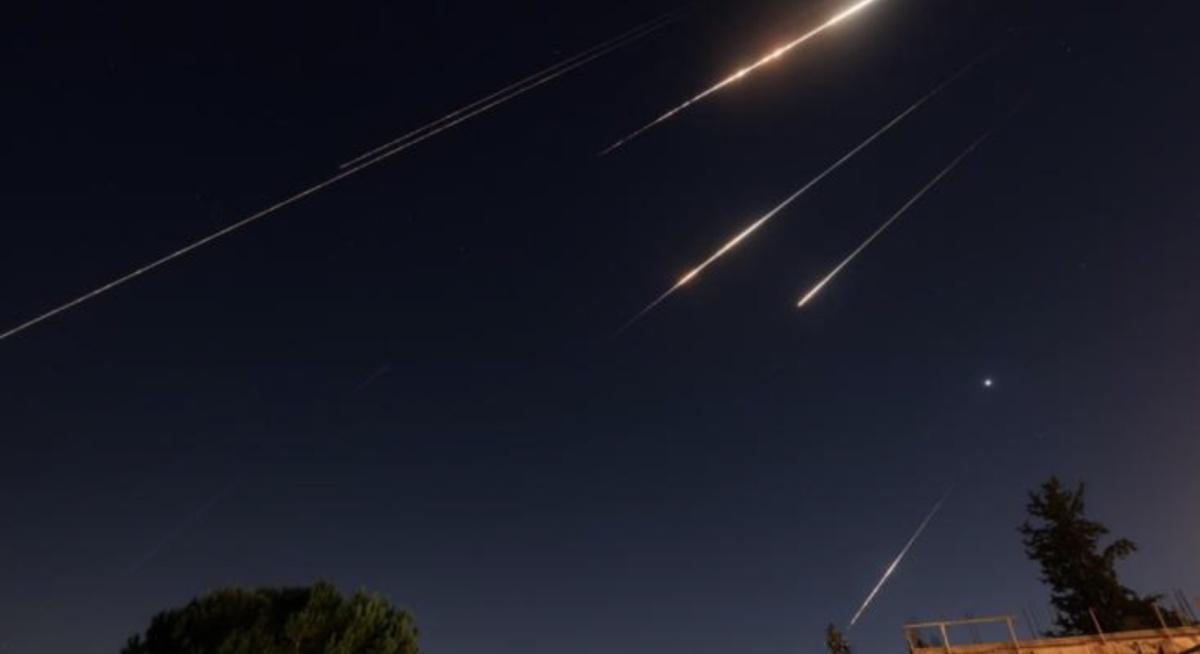 إيران وإسرائيل: قلق الخليج بين الإدانة والصراع على البقاء إيران وإسرائيل: قلق الخليج بين الإدانة والصراع على البقاء