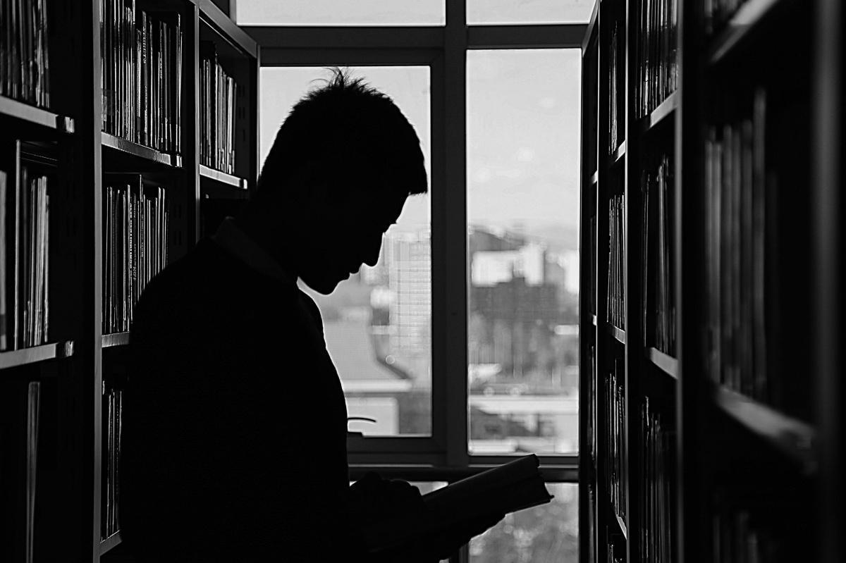 ماذا يحدث في دماغك عندما تقرأ؟ ماذا يحدث في دماغك عندما تقرأ؟