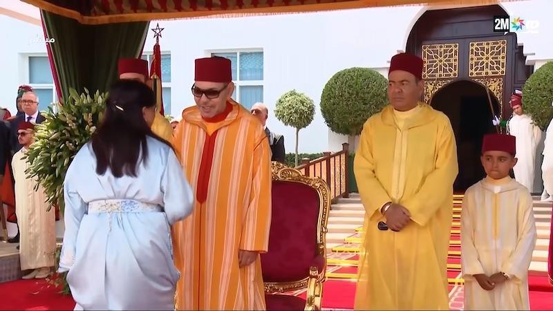 الاحتفال بعيد العرش: الملك محمد السادس يترأس استقبالاً رسمياً بالمضيق بحضور رموز الدولة والدبلوماسية والأديان