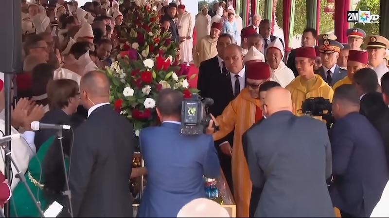 الاحتفال بعيد العرش: الملك محمد السادس يترأس استقبالاً رسمياً بالمضيق بحضور رموز الدولة والدبلوماسية والأديان