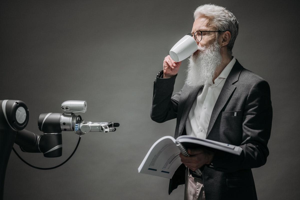 الذكاء الاصطناعي بين التحذير من مخاطره ورفض سيناريو الفناء