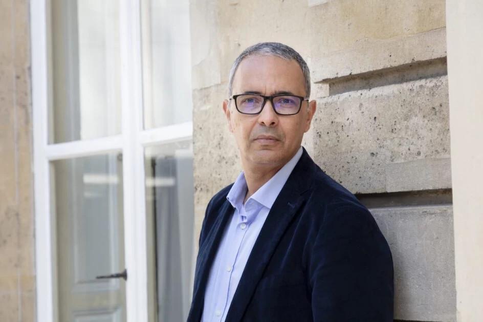 بعد كمال داود.. القضاء الجزائري يلاحق زوجته الطبيبة النفسية في قضية رواية «حوريات»