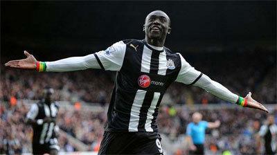 Un doublé de Papiss Cissé propulse Newcastle dans le top 5 anglais