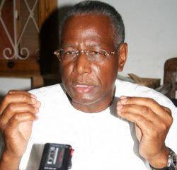 Abdoulaye Bathily se félicite de la baisse sur le riz, le sucre et l’huile