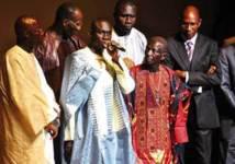 Anniversaire réussi du leader de la Génération consciente : Un Pape au Grand Théâtre Imprimer E-mail