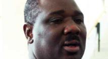 Farba Ngom, griot de Macky Sall : « Harouna Dia n’a jamais demandé à Agne de dissoudre son parti dans l’Apr »