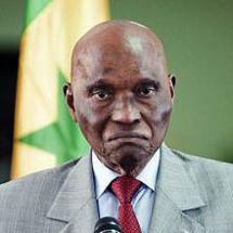 L’ancien Président du Sénégal descend de son piédestal et accorde à Pape Cheikh Diallo un entretien exclusif