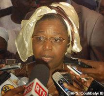 Eva Marie Coll Seck bloque le salaire des contractuels de l’ancien régime
