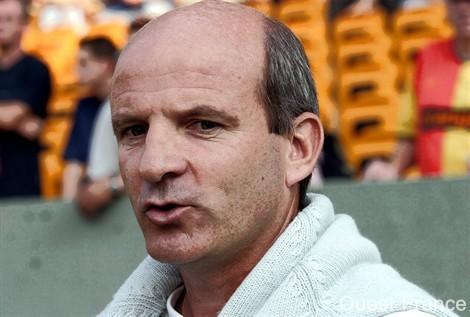 Guy Stephan, ancien Sélectionneur des lions du Sénégal : "Il faut que les joueurs soient plus engagés pour le maillot national"