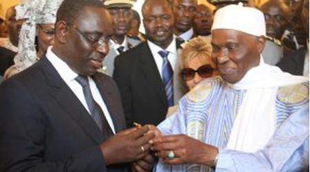 "Présidentielle 2013" sur Walf FM : Wade bat Macky au vote des auditeurs