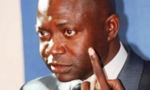 Sitor Ndour « Macky Sall fait dans l’infantilisme et l’enfantillage »
