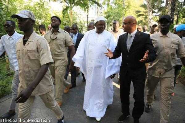 Qui est Adama Barrow ? Portrait du nouveau président gambien