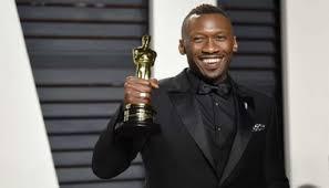 HOLLYWOOD : Mahershala Ali devient le premier acteur musulman à recevoir un Oscar