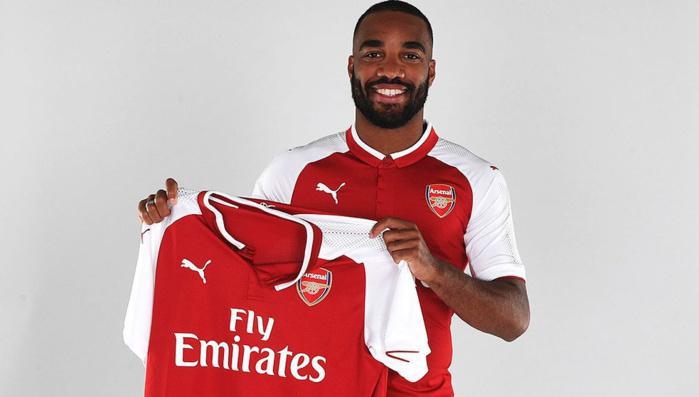 OFFICIEL : Lacazette transféré de Lyon à Arsenal pour 60 millions d’euros