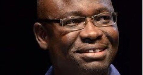 Proverbe wolof : « Ñaari yëkk du ñu bókk benn mbalka »