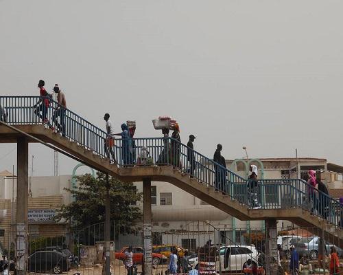 Pont de la Patte d’Oie : Une dame poignardée par de jeunes marginaux (Boudjou Men)