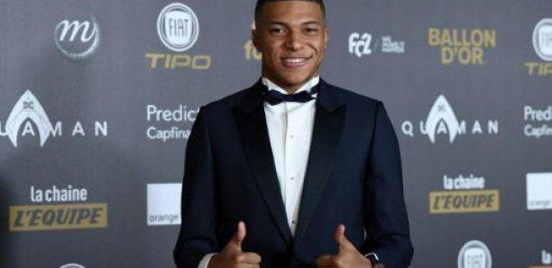 Kylian Mbappé reçoit le nouveau trophée Kopa, désignant le meilleur jeune en 2018