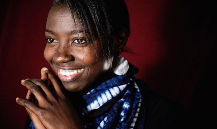 Fespaco: Angèle Diabang reçoit le prix de la meilleure réalisatrice de la CEDEAO