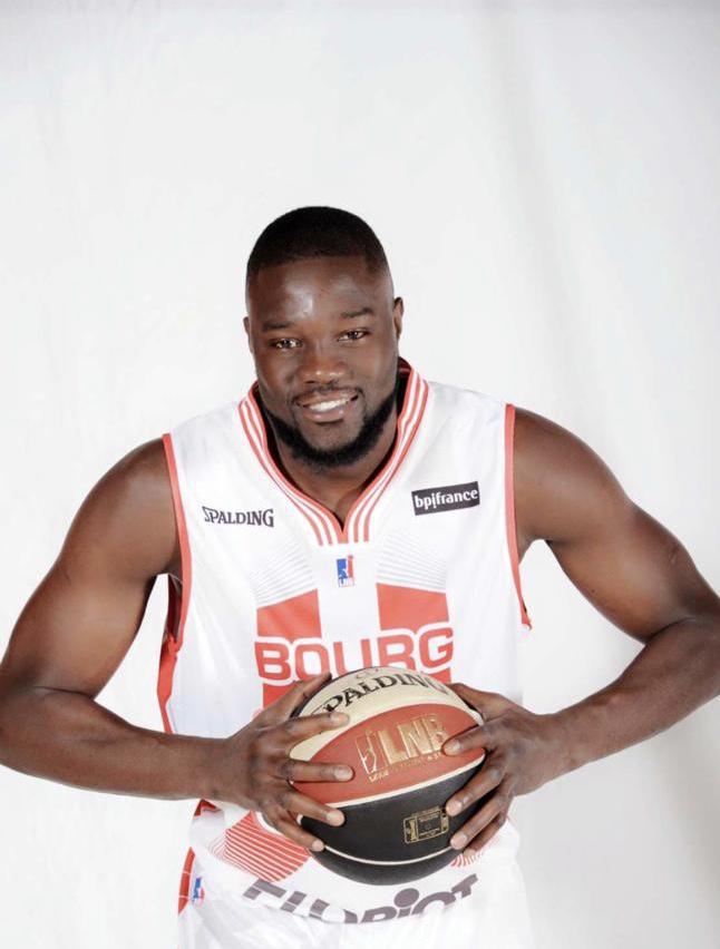 Basket : Youssou Ndoye signe à Nanterre.